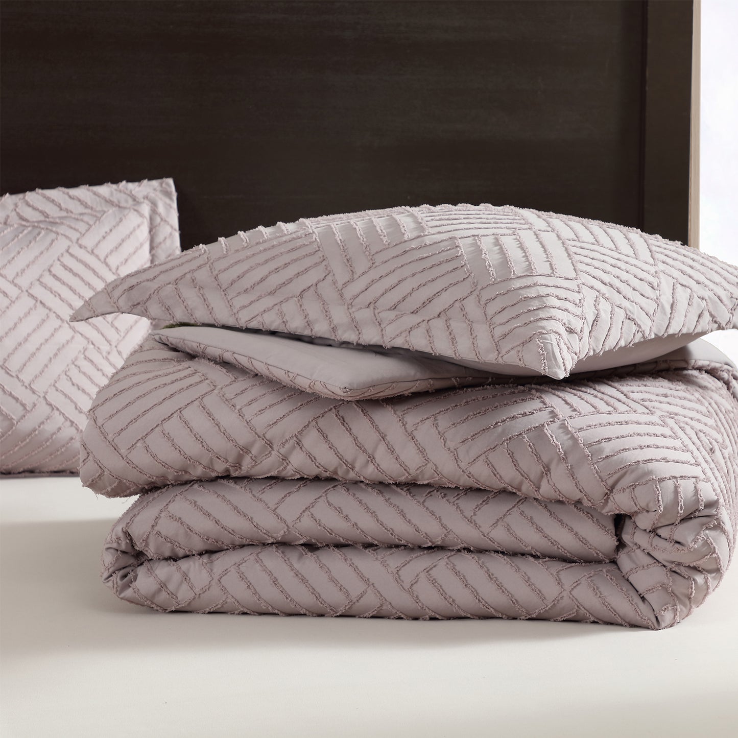 Clipped Jacquard Comforter Set